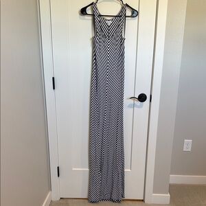 Love Fire Black and White Sleeveless Gown